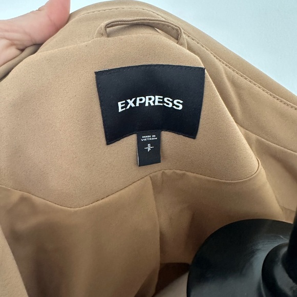 HTF Express Trench Coat 2019 - Picture 4 of 9